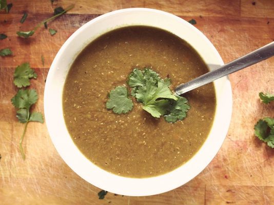 Curry krem z zielonej soczewicy