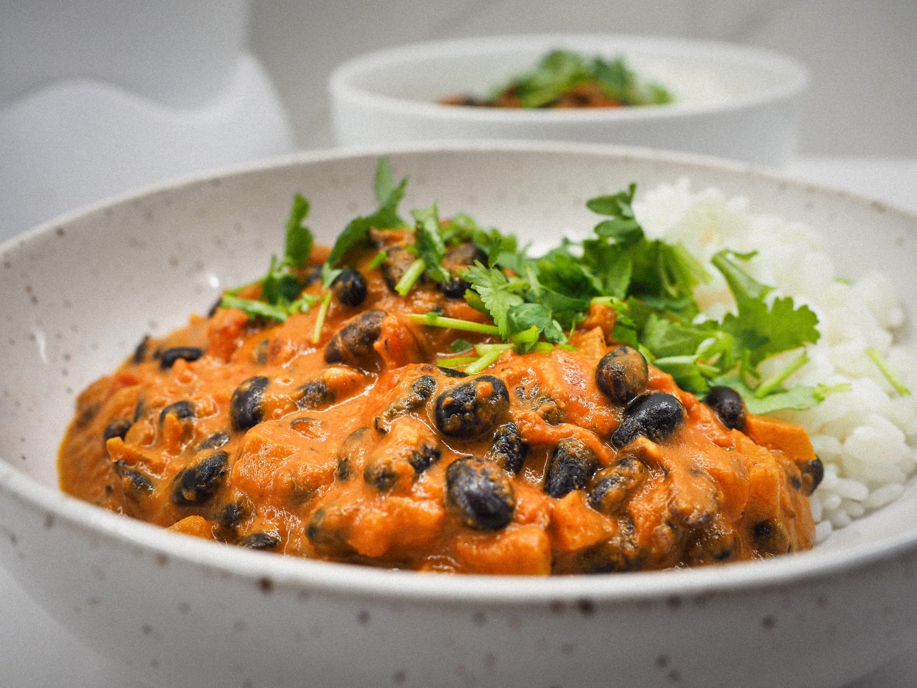 Kremowe curry z&nbsp;fasolą